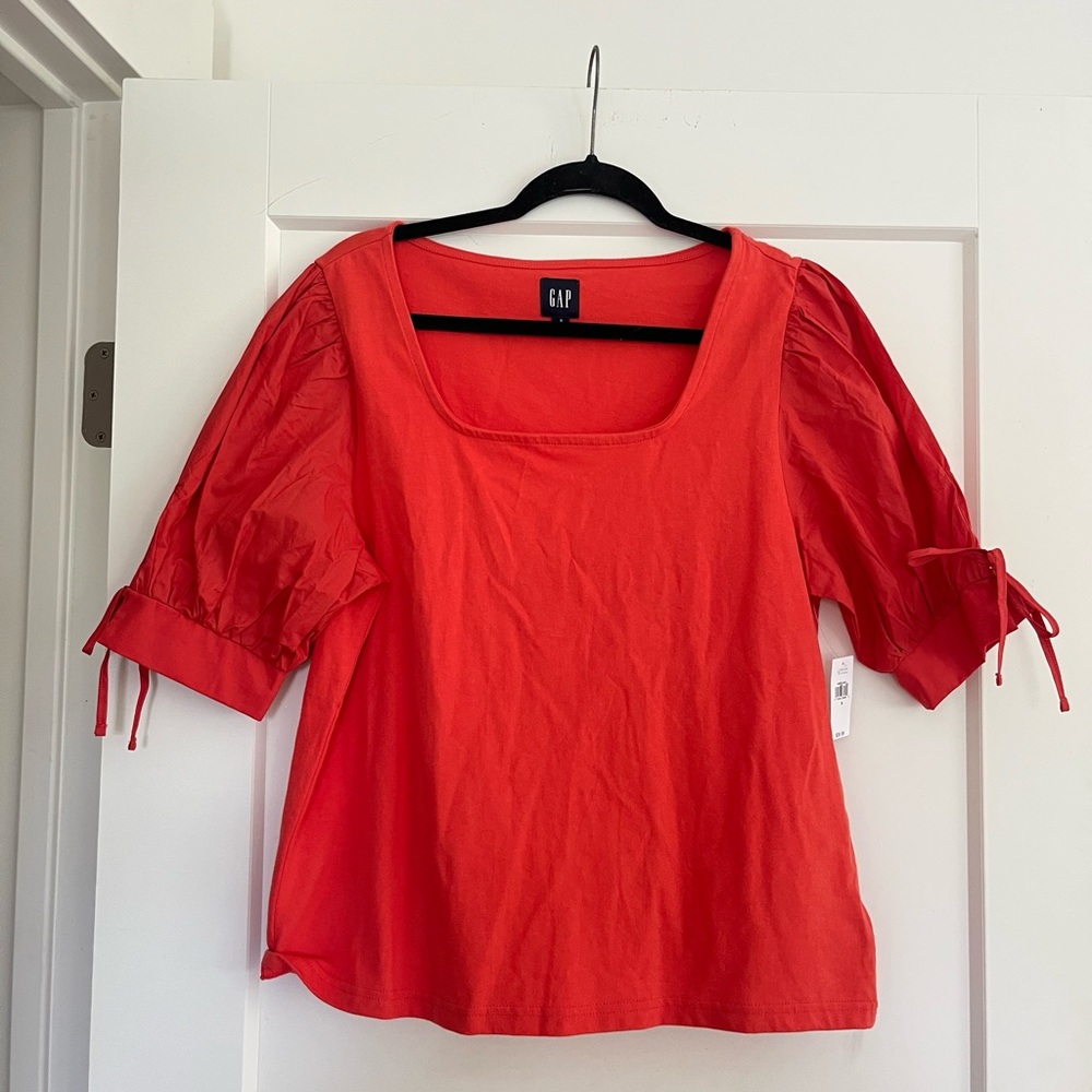 ❤️ GAP Bright Red Puff-Sleeve Top – Size S (NWT!) ❤️